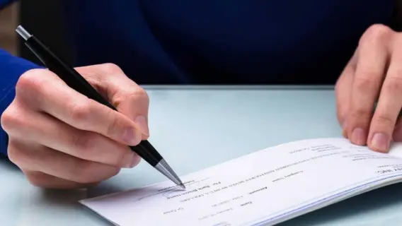 UAE Imposes Up to Dh5,000 Fines and 2 Years Jail for Cheque Misuse