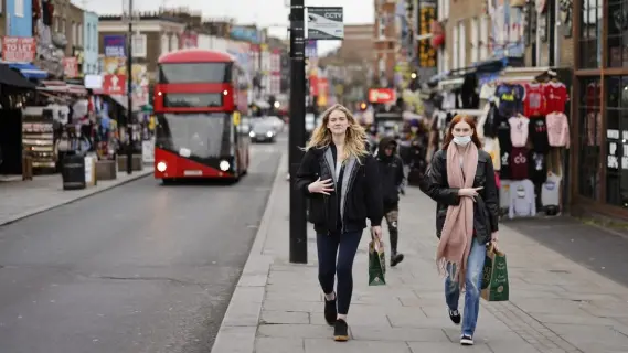 الاقتصاد البريطاني يسجل نمواً أقل من التقديرات الأولية