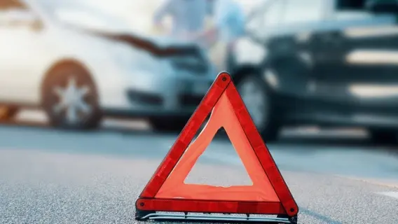 Germany: 30 injured and 10 seriously in May Day parade float accident