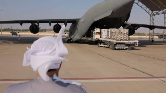 الإمارات تدشن 6 رحلات جوية لنقل المساعدات الإنسانية إلى لبنان