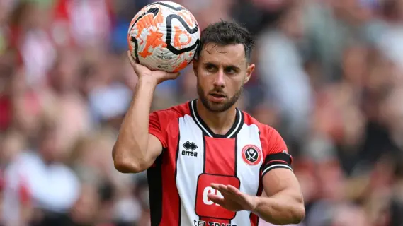 العثور علي اللاعب الدولي "بالدوك" ميتاً في حمام السباحة في منزله