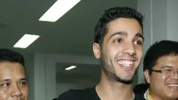 حمزة بن دلاج قصة العبقرية التي أوقعت مؤسسات أمريكية في فخ القرصنة