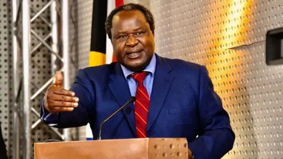 وفاة "تيتو مبويني" بطل حقوق العمال في جنوب أفريقيا عن عمر يناهز الـ 65 عاماً