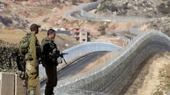 إسرائيل تنشئ سياجًا أمنيًا على الحدود مع سوريا