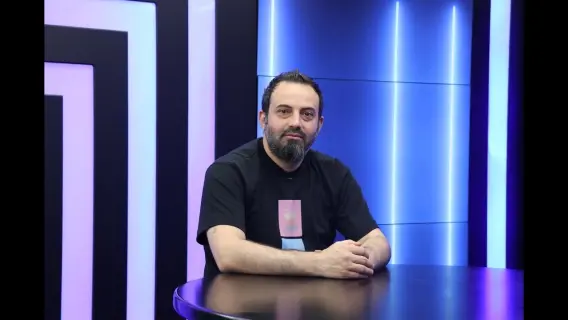 قارئ الفنجان آلان مصطفى يثير الجدل بتنبؤاته عن محمد رمضان