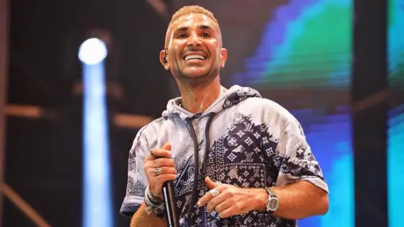 تطورات الحالة الصحية لـ "أحمد سعد" بعد خضوعه لعملية جراحية عاجلة