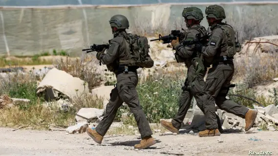 الجيش الإسرائيلي يسيطر على مستودعات للأسلحة بجنوب لبنان