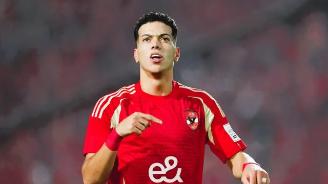 إمام عاشور مرشح للمشاركة أساسياً مع الأهلي أمام الجونة