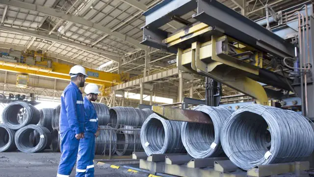 استقرار القطاع الصناعي في الإمارات واستمرارية الإنتاج