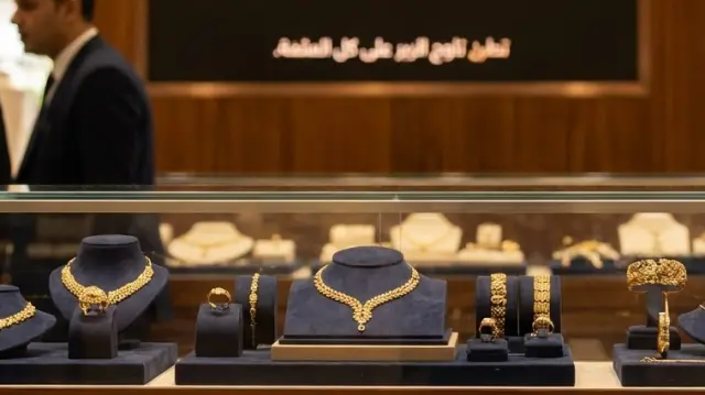 سعر الذهب في مصر اليوم الاثنين 20 أبريل 2026 .. هبوط مفاجئ يضرب محلات الصاغة