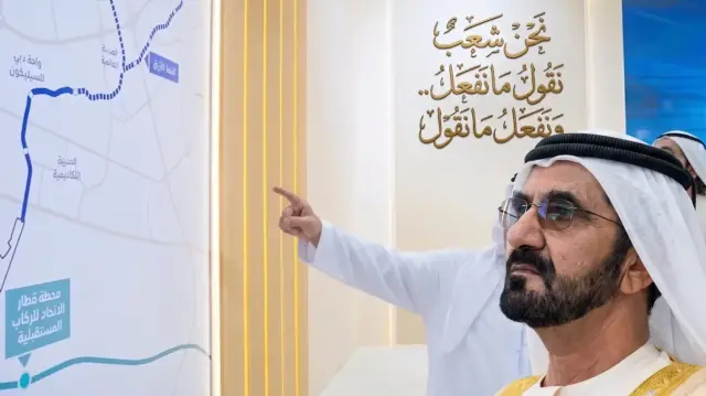 الشيخ محمد بن راشد يطلق "الخط الذهبي" أضخم مشروع نقل تحت الأرض في دبي بـ 34 مليار درهم