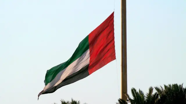 الإمارات تمنع سفر مواطنيها إلى إيران ولبنان والعراق بسبب الأوضاع الراهنة