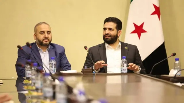 الاتحاد الأوروبي يقرر رفع العقوبات عن وزيري الداخلية والدفاع السوريين