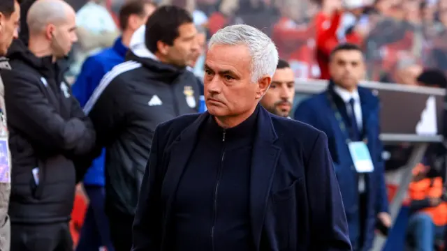جوزيه مورينيو يعود إلى ريال مدريد مع صلاحيات موسعة