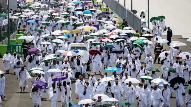 أداء متميز لشبكات الاتصالات في مكة خلال يوم التروية