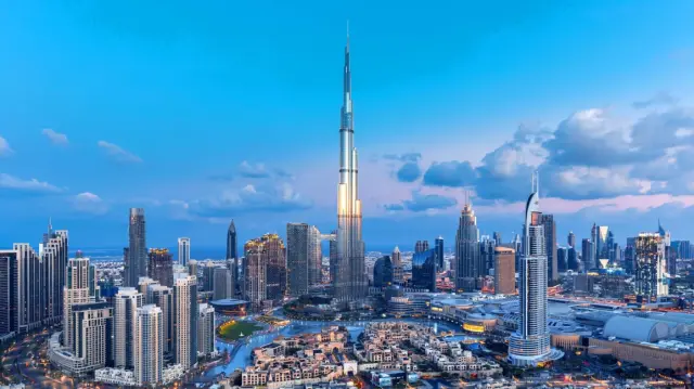 HR Ministry Urges Private Sector to Meet Emiratisation Goals by 2025