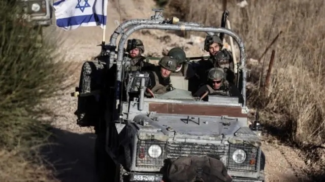 قوات إسرائيلية تواصل توغلها في ريف القنيطرة شمالي سوريا