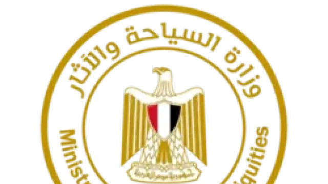 الحكومة المصرية تنفي رفع رسوم تأشيرة الدخول للبلاد