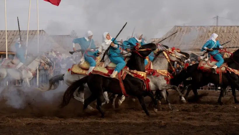 مصوّرة إيطالية توثق مشاركة النساء في تقليد التبوريدة بالمغرب