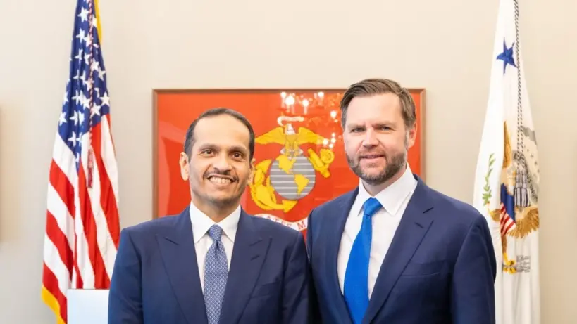 اجتماع رئيس وزراء قطر ونائب الرئيس الأمريكي