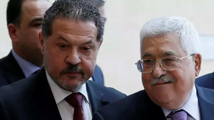 ياسر عباس مع والده محمود عباس