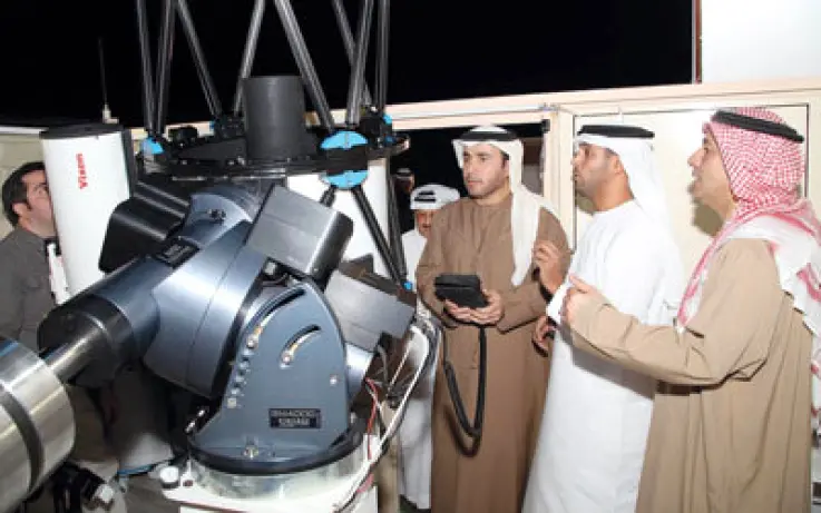رؤية الهلال في سماء الصباح الباكر من أبوظبي