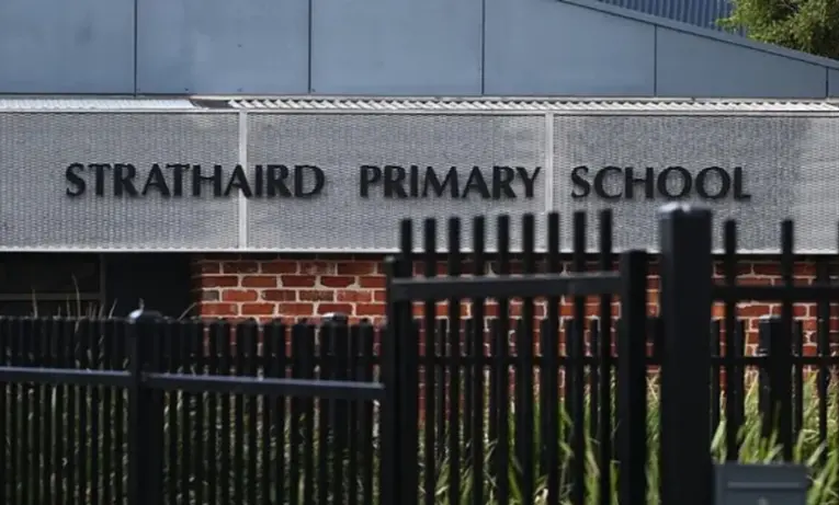 strathaird primary school melbourne australia