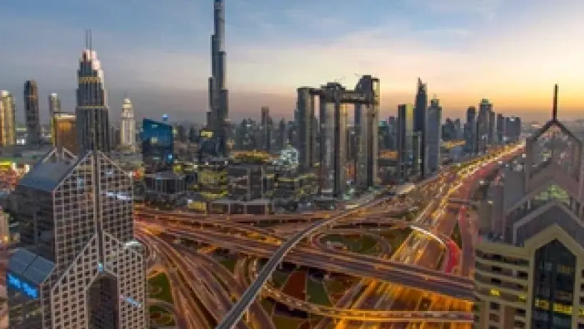 أجواء حارة في الإمارات مع تحذيرات من الأشعة فوق البنفسجية