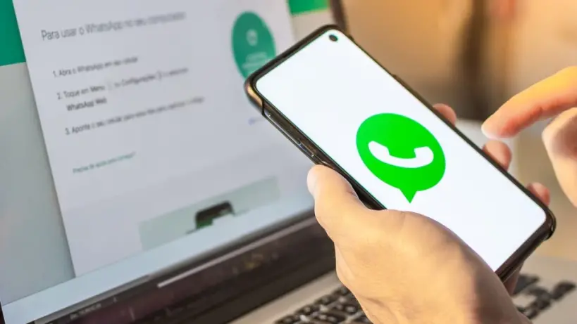 كل ما تحتاج معرفته عن "واتساب ويب" مميزاته وعيوبه