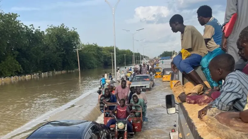 حرمان 10 ملايين طفل من التعليم في غرب ووسط أفريقيا بسبب الفيضانات