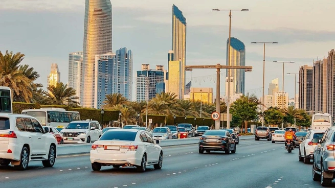 القيادة في ابوظبي