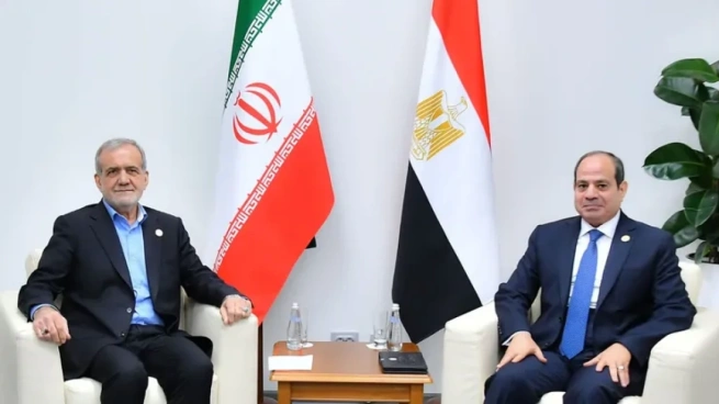 الرئيس المصري ونظيرة الإيراني