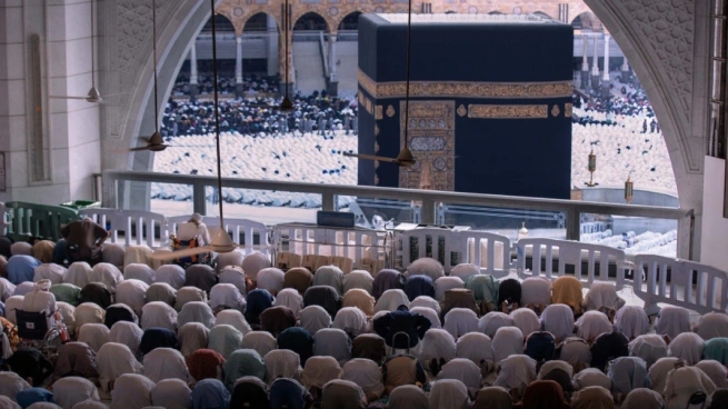 الصلاة في الحرم المكي
