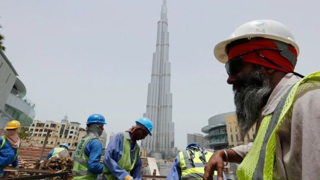 Work in the afternoon in the UAE